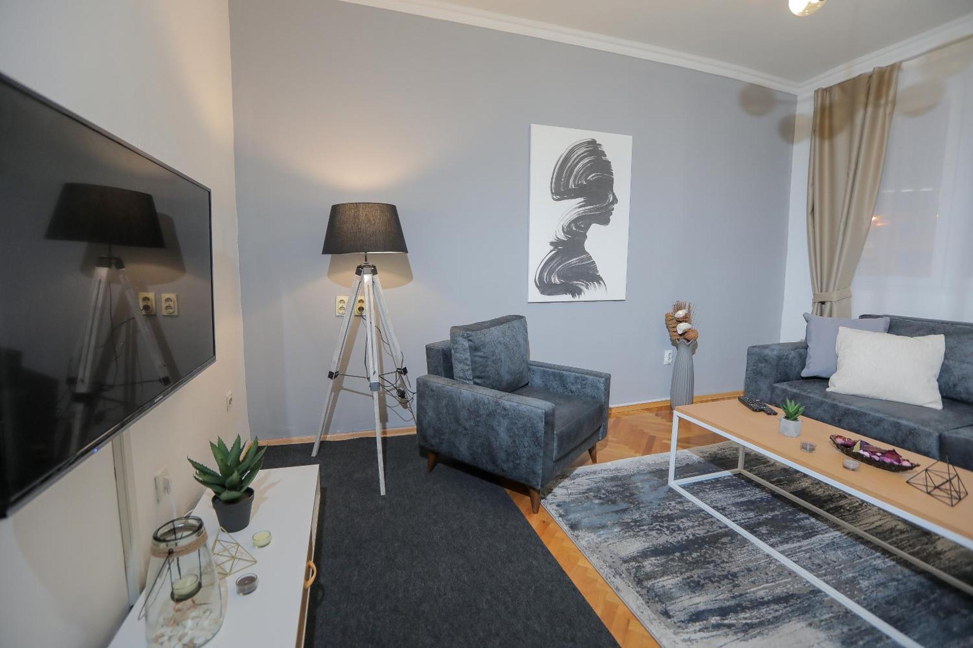 Central M - 5 Apartments Skopje Eksteriør bilde
